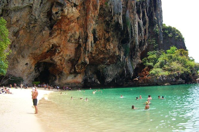 4 Islands Full-day Tour from Krabi with Tub, Chicken, Poda Island & Phra Nang - Poda Island (Koh Poda): Another Hour to Enjoy the Water