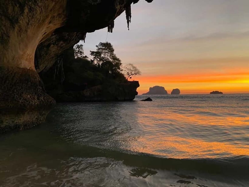 7 Islands sunset tour plus bioluminescent plankton + BBQ - Who should book, and who should skip this one