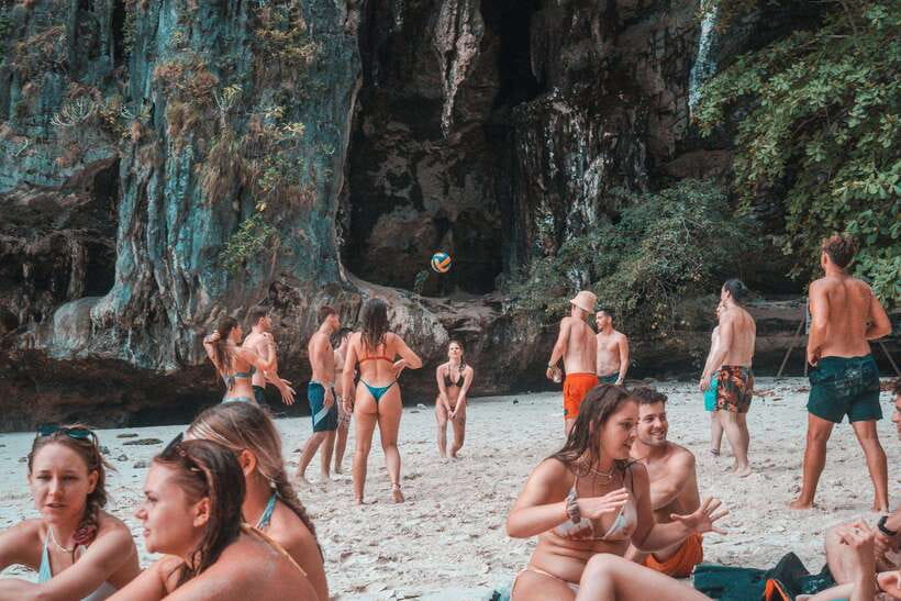 Ao Nang: 4 Island Awesomeness Adventure - Lunch, Water, and 1 Beer: The Value Math Behind the Price