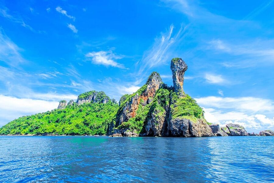 Ao Nang: 4 Islands Day Tour by Speedboat or Longtail Boat - Ko Poda: the longer break with lunch and a real beach vibe