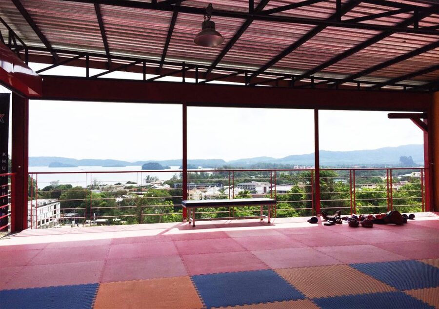 Ao Nang, Krabi: 90-Minute Muay Thai Lesson - The 90-Minute Flow: From Warmup to Eight-Limb Basics