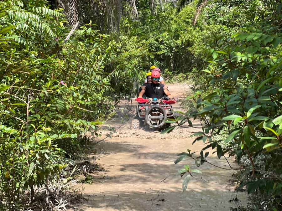 ATV adventure and shooting range - The ATV ride: 30 minutes of guided jungle-road fun