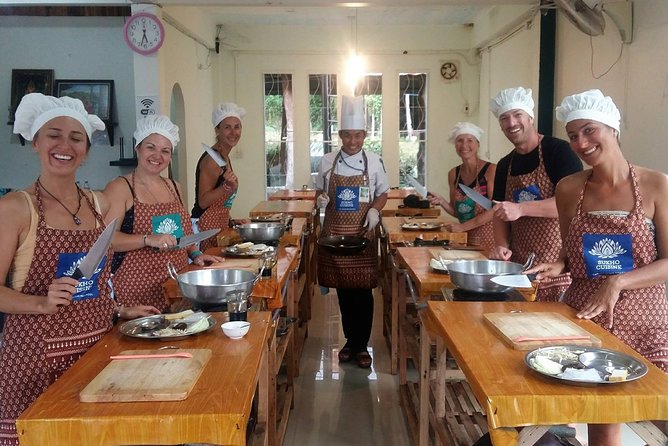 Dinner Cooking Class with Thai Master Chef at Sukho Cuisine Koh Lanta - 7:00pm: curry paste, meat curry, and Thai home-cooking technique