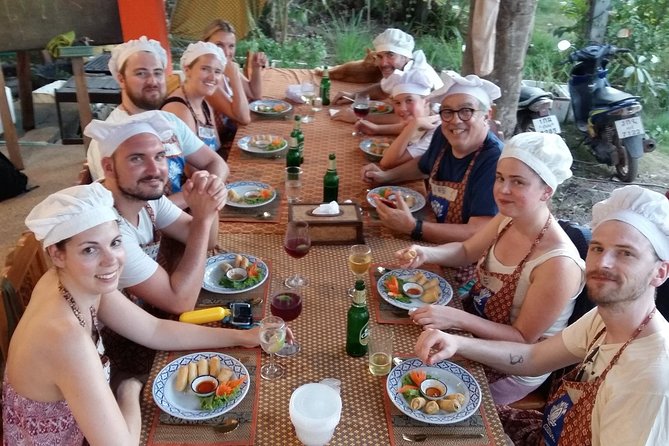 Dinner Cooking Class with Thai Master Chef at Sukho Cuisine Koh Lanta - Food, equipment, and the comfort level question
