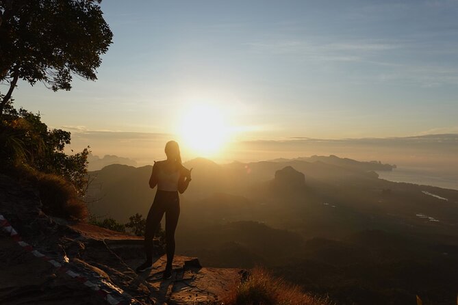 Dragon Crest Sunrise Hike and Klong Root Kayaking Private Tour - Light Breakfast at the Summit: Small Meal, Big Mental Reset