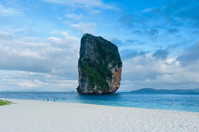 Early Bird Phi Phi 4 Islands by Speedboat 2 Trips in 1 Day - Maya Bay: iconic beach time with a short, focused visit
