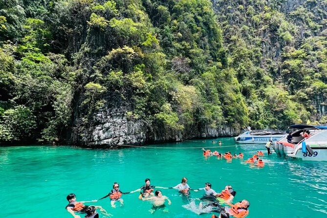 Early Bird Phi Phi 4 Islands by Speedboat 2 Trips in 1 Day - Snorkeling on the east side of Phi Phi Leh