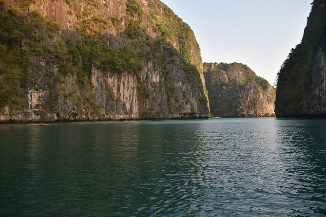 Early Bird Phi Phi Island & 4 Islands Speed Boat Tour from Krabi - Monkey Beach and the reality of tides