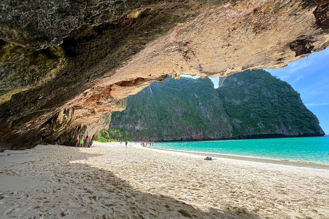 Early bird Phi Phi islands and 4 Islands by Speedboat Tour - Phi Phi Don lunch break: a real meal plus a short walk