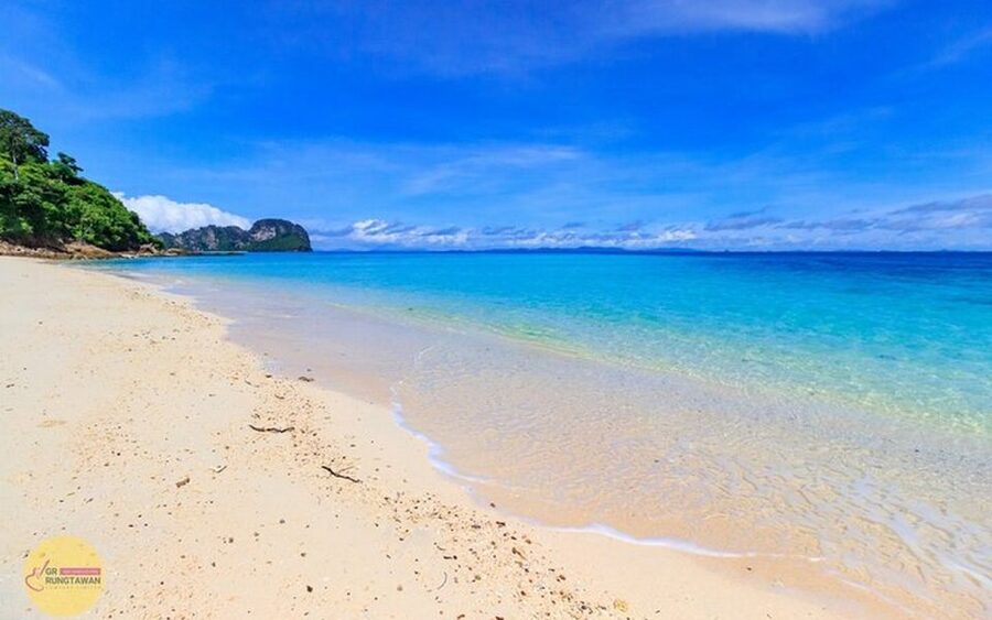 From Ao Nang: Phi Phi Islands Day Tour by Boat with Lunch - Maya Bay photo stop: iconic, but season and crowds change the vibe