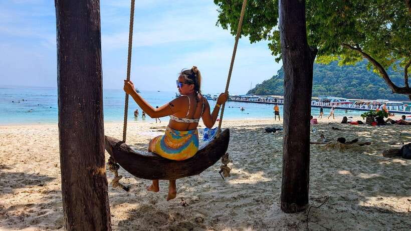 From Koh Lanta: Koh Haa & Koh Rok Snorkel Tour by Speedboat - From your Koh Lanta hotel to the speedboat: timing and sea reality