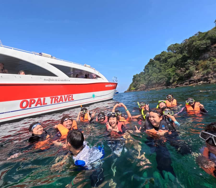 From Koh Lanta: Koh Rok and Koh Ha Day Tour-Queen of Andaman - A Six-Hour Snorkel Circuit from Koh Lanta