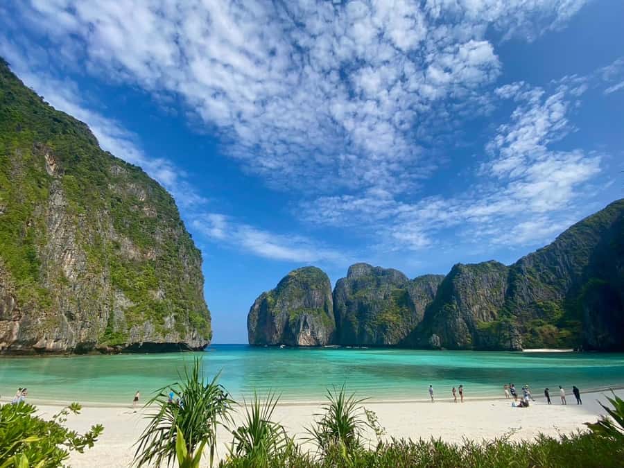 From Krabi: Phi Phi Early Bird & 4 Islands by Speedboat - Bamboo Island: lunch on the beach plus time to relax