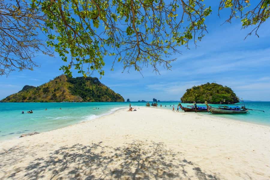 From Krabi: Phi Phi Early Bird & 4 Islands by Speedboat - Why the Phi Phi Early Bird tour feels different