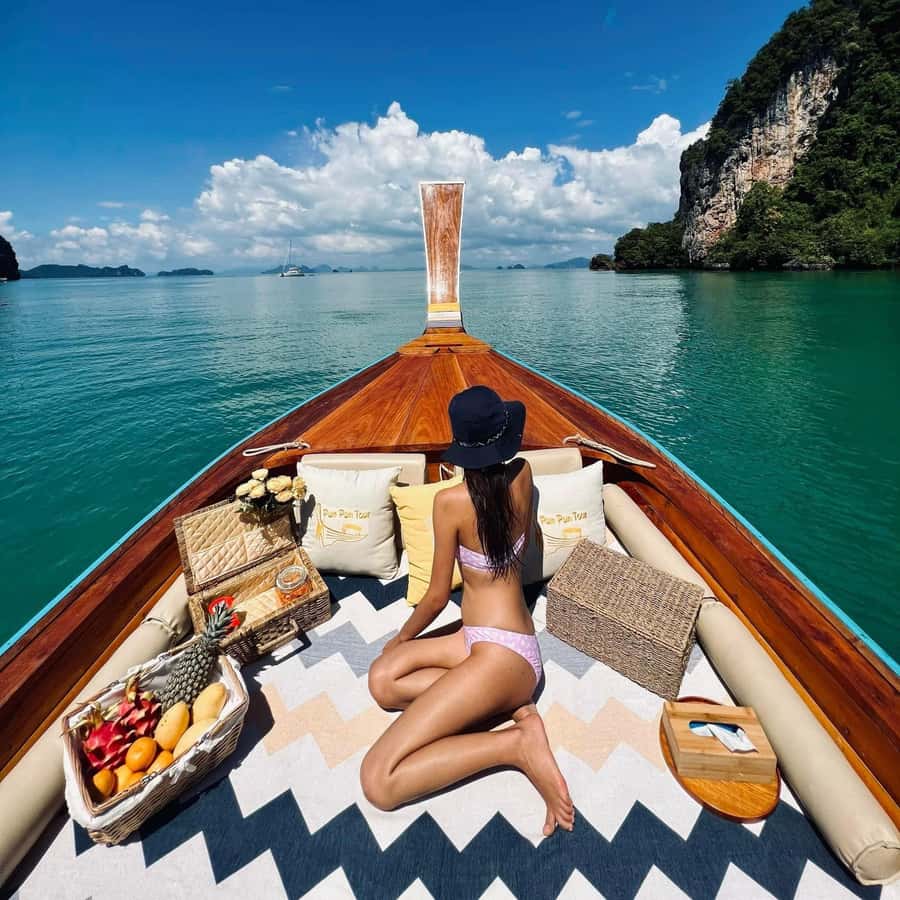 From Krabi : Private Luxury Longtail Boat - From Nopparat Park Pier to Chicken Island: the first wow stop