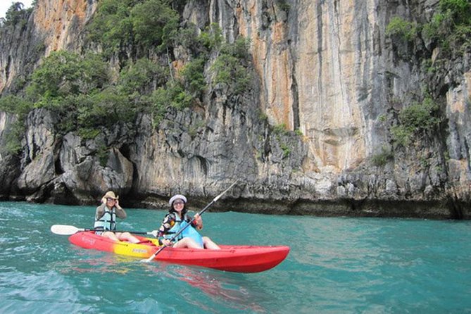 Full Day Kayaking at Ao Thalane Krabi - The wildlife and photo moments: how to see animals without chasing them