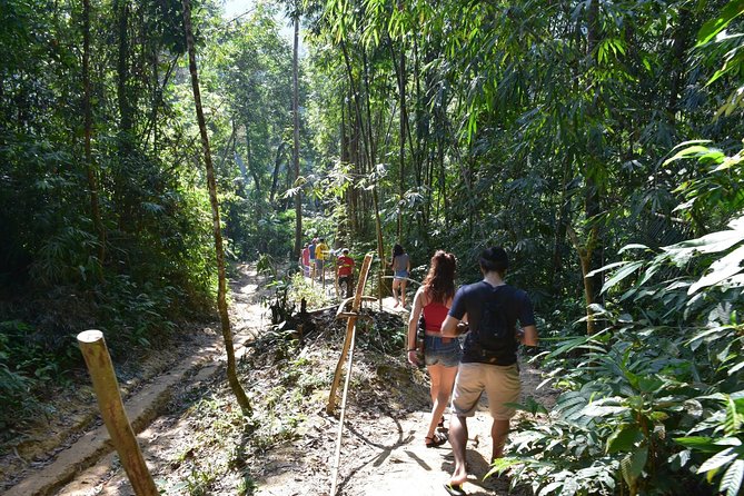 Full-Day Tour to Cheow Lan Lake in Khao Sok National Park from Krabi - Guides: the difference between a trip and a story