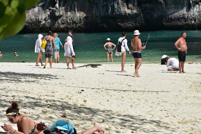Hong Island Sunset Tour with Buffet Dinner & Night Snorkeling - Pak Bia BBQ dinner: what you actually get at the beach
