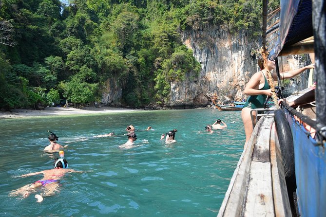 Hong Islands Longtail Boat Tour with Kayak Paddling - Koh Hong kayaking in Hong Lagoon: mangroves, paddling, and low-tide reality