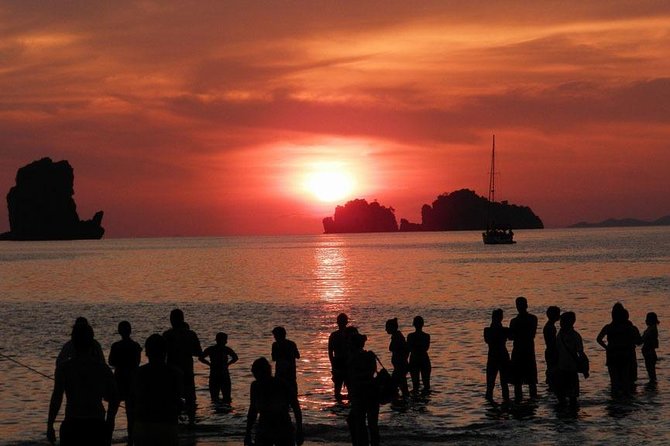 Hong Islands Sunset & Glow Plankton Night Trip from Krabi - Hong Island beach time: the long, sandy stop