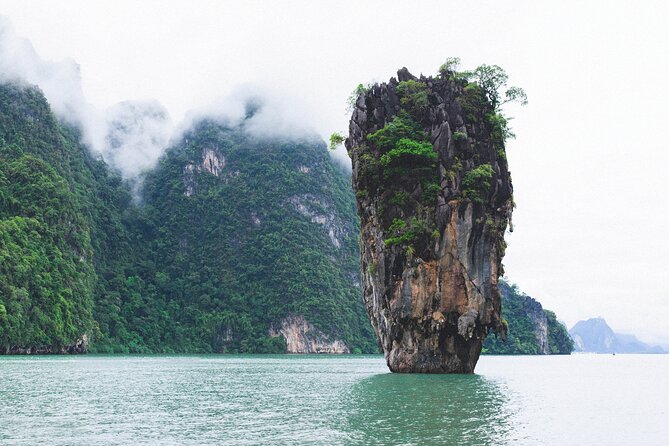 James Bond Hong Islands Sightseeing Canoe - James Bond Island: short, photo-first, and still worth it