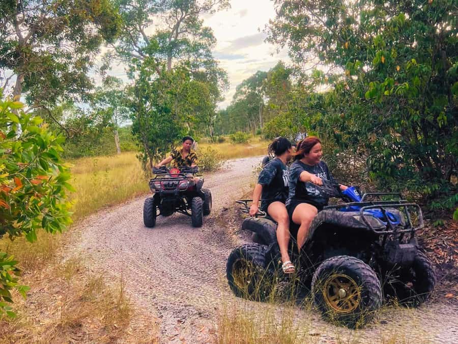 Ko Lanta : ATV Adventure On Koh Lanta Noi - The ATV Ride: Sand, Jungle Tracks, and Lung-Sod Beach Moments