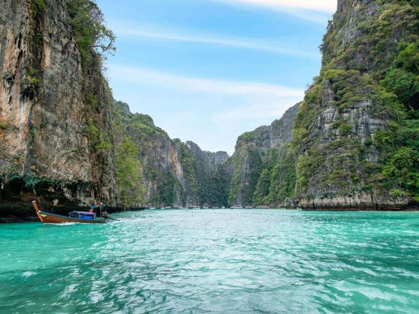 Ko Lanta: Kayak and Long-Tail Boat Nature and Wildlife Tour - Koh Talabeng: the kayaking core of the tour