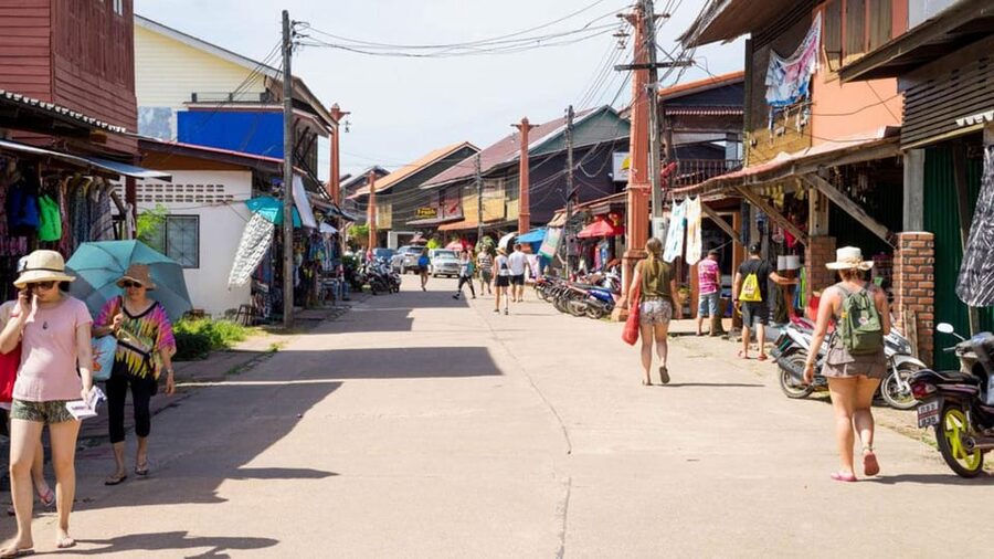 Ko Lanta: Old Town and Mangrove Forest Sightseeing Tour - Longtail Boat Through Tung Yee Peng Mangroves