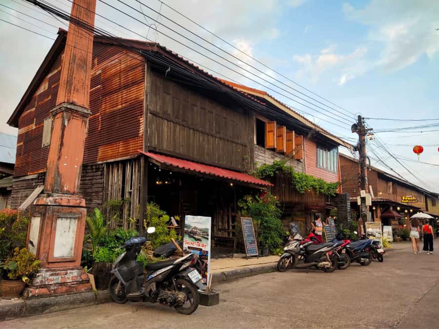 Ko Lanta: Old Town Sightseeing and National Park Tour - Lanta National Park: The Viewpoint Trek and Lighthouse Photos