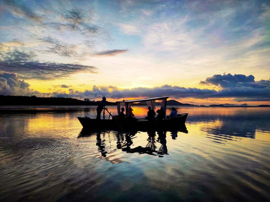 Ko Lanta: Sunrise Gondola Boat Ride with Breakfast - Returning Through the Mangroves: Macaques and Mud-Pool Life