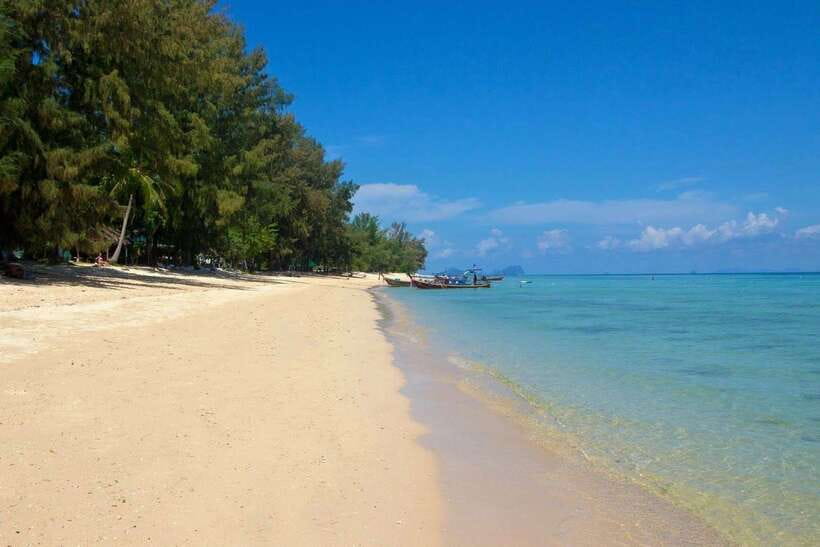 Koh Lanta: 4-Island Adventure Tour to Emerald Cave - Price and what can add up: $51 + park fees and drinks