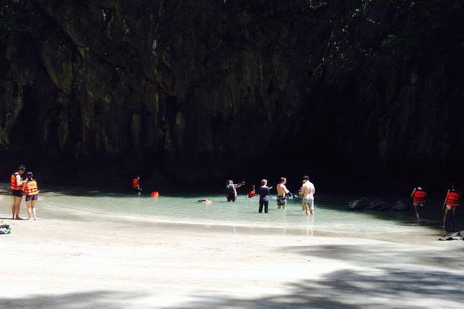 Koh Lanta: 4 Islands Tour by Speedboat with Snorkeling - Koh Chuak Snorkel Stop: Short Time, Small Spots, Manage Expectations