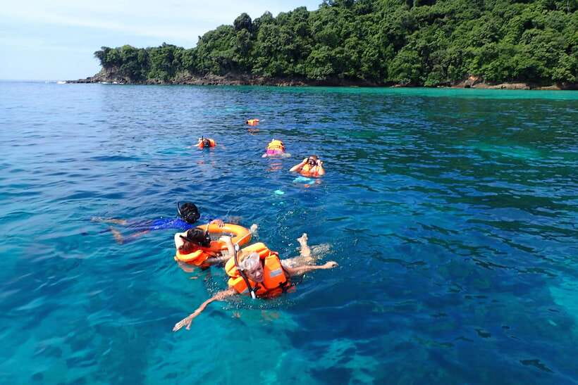 Koh Lanta: Adventure Sea Tour to Koh Rok and Koh Haa - Koh Rok and Koh Haa: a day that balances reef time and beach time