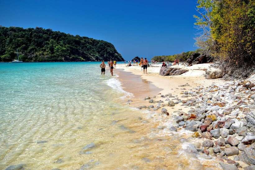Koh Lanta: Adventure Sea Tour to Koh Rok and Koh Haa - Snorkeling at Koh Haa: the mini lagoon hour