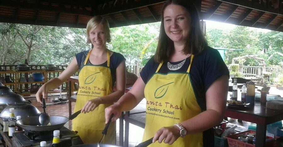 Koh Lanta: Evening Course at Lanta Thai Cookery School - Why the 4-hour Koh Lanta format feels worth it