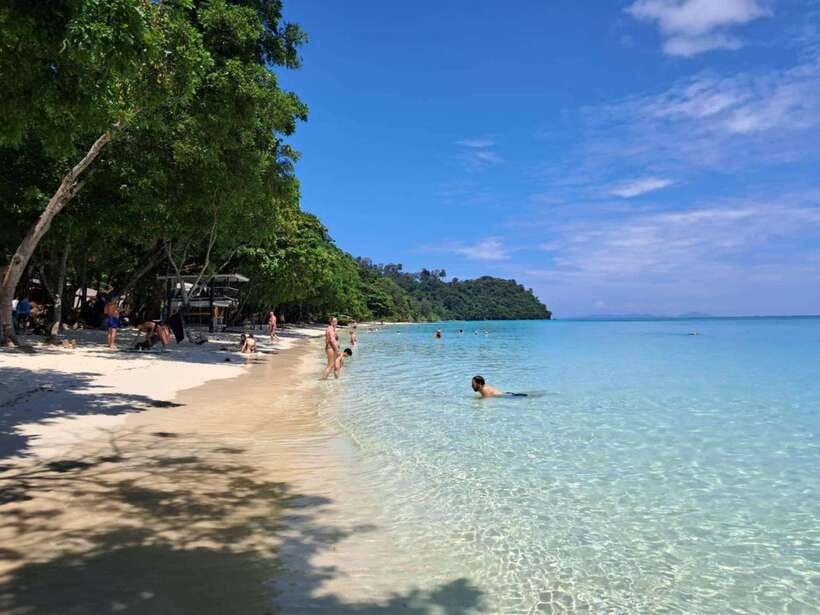 Koh Lanta: Koh Rok and Koh Haa Snorkeling Adventure - The 8-hour pacing: hotel pickup, speedboat rides, and why timing matters
