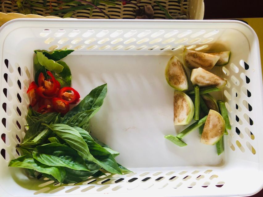 Koh Lanta: Lunch Course at Lanta Thai Cookery School - Welcome Drink to Chef Tips: Where the Class Gets Practical