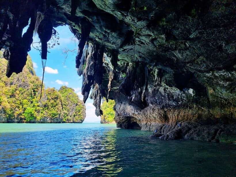 Koh Lanta: Sea Cave Kayaking and Talabeng Island Tour - Group pace, language, and guide quality