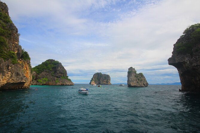 "Koh Rok&Koh Haa-The Queen of Andaman" Day tour by Opal Travel - The Boat Day Reality Check: Time on Water vs. Time in Sea