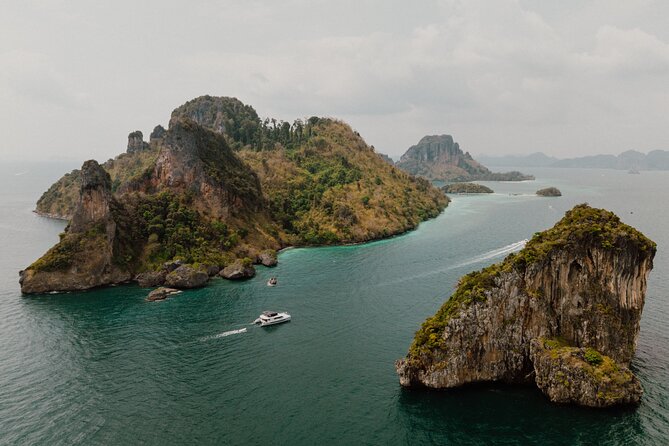 Krabi: 4 Island Luxury Yacht with Snorkelling & Clear Kayaking - Thale Waek (Separated Sea): The Low-Tide “How Is This Real?”