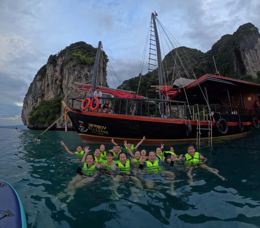 Krabi: 4-Island Sunset Snorkeling Tour & Bioluminescent Swim - Chicken Island: more time to enjoy the reef