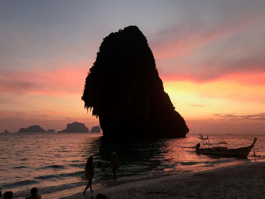 Krabi: 4 Island Tour, Sunset+Plankton, Small Group 12 pax - Ko Tup and Chicken Island: Sand Walks and Limestone Photo Stops