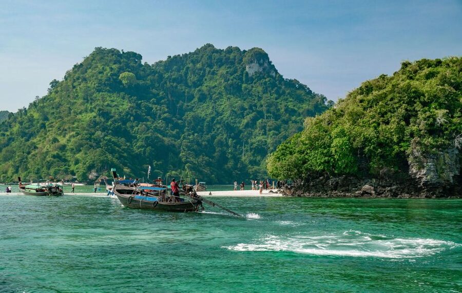 Krabi: 4 Islands & Krabi's Separated Sea Longtail Boat Tour - The Group Size and Pacing Question: Great Stops, But It Can Feel Like a Conveyor Belt