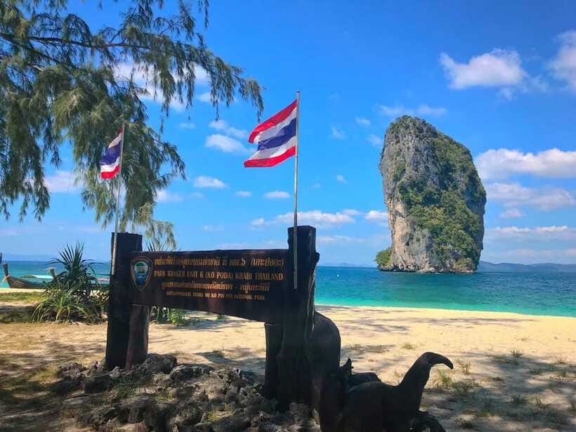 Krabi: 4 Islands Longtail Boat Tour with Lunch - Lunch on the water: what’s included and how it helps your day
