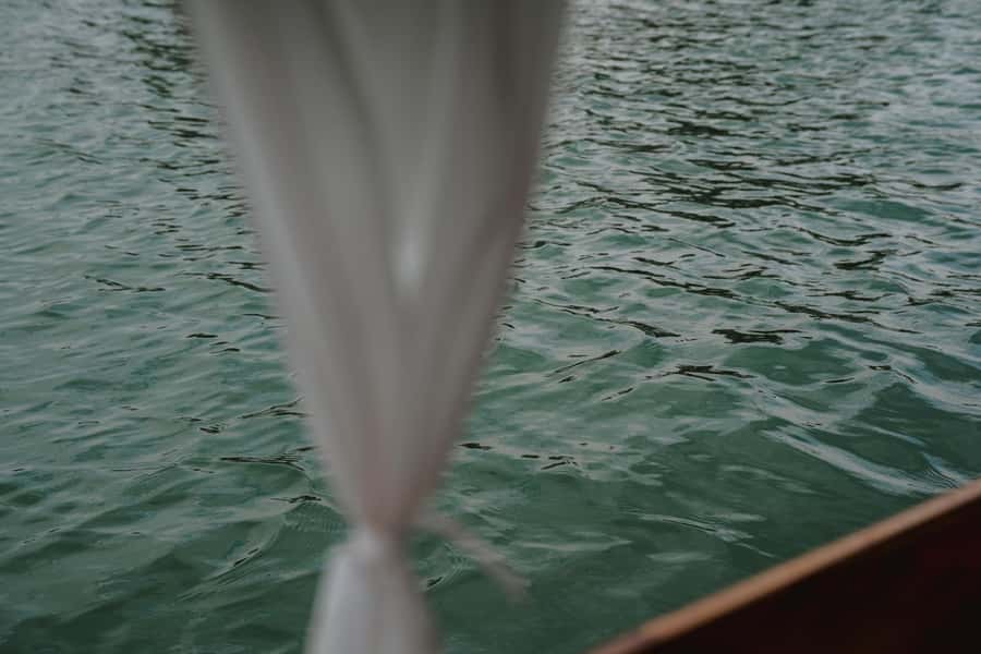 Krabi: 4-Islands Luxury Longtail Boat Private Half Day Tour - Ko Poda: lunch on the sand, swimming time, and the best “sit and relax” window