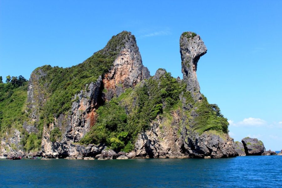 Krabi: 4 Islands Private Trip by Speedboat - Phra Nang Beach and the Cave Shrine at Railay