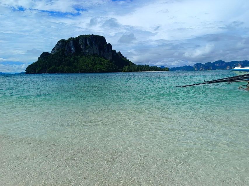 Krabi: 7 Island Sunset With BBQ & Plankton Speed Boat Tour - Thale Waek Sandbar Between Islands: The Low-Tide Walk You Can’t Fake