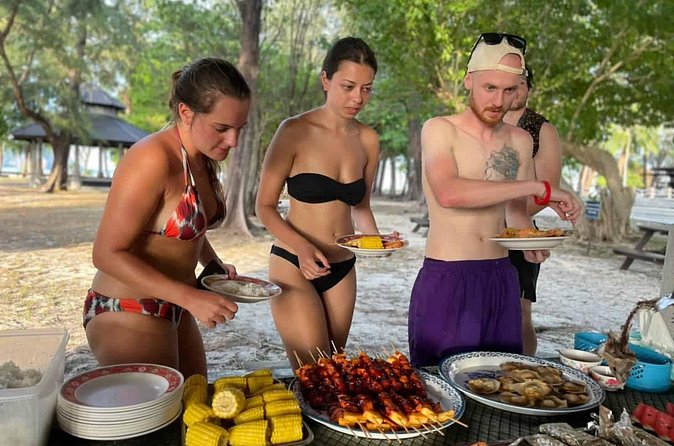 Krabi 7 Islands Longtail Boat Sunset BBQ - Chicken Island and the Tup & Mohr sandbank: views with a wow factor