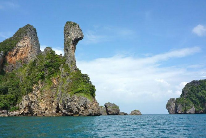 Krabi 7 Islands Snorkeling and Sunset Tour by Speedboat - Group size and comfort: the boat can feel crowded