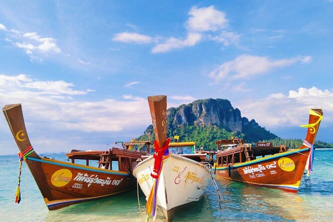 Krabi 7 Islands Sunset Tour BBQ Beachside Dinner + Plankton Swim - Poda Island BBQ sunset: the meal that anchors the trip
